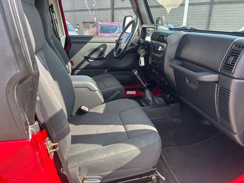 Used 2006 Jeep Wrangler Rubicon AWD/4WD image 14