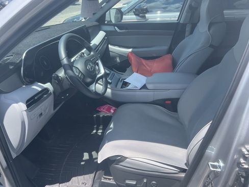 Used 2025 Hyundai Palisade SEL FWD image 7