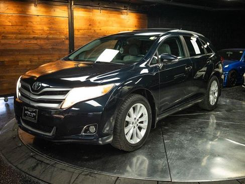 Used 2014 Toyota Venza XLE AWD/4WD image 2