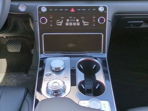 Certified 2026 Genesis GV80 2.5T RWD image 16