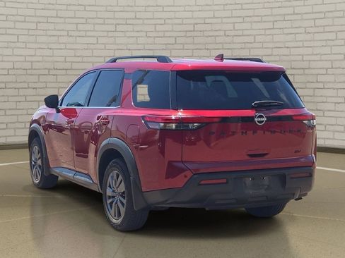 Used 2024 Nissan Pathfinder SV w/ Black Appearance Package FWD image 7