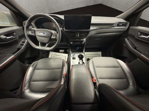 Used 2023 Ford Escape ST-Line w/ Tech Pack #1 image 2