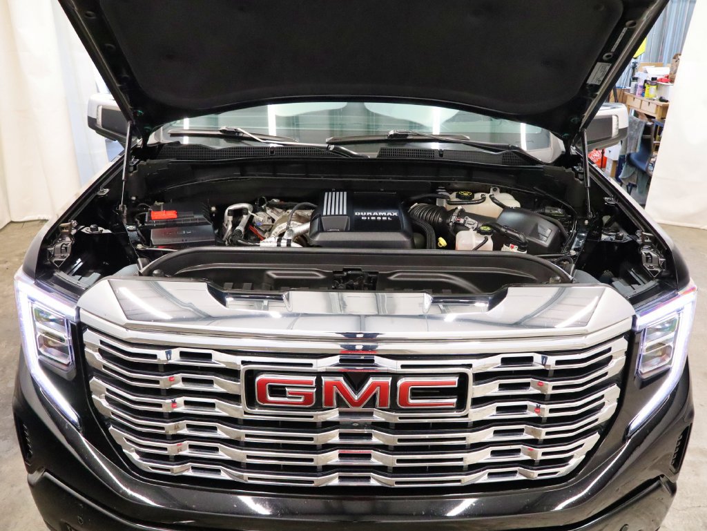 Used 2023 GMC Sierra 1500 Denali w/ Denali Reserve Package AWD/4WD image 58