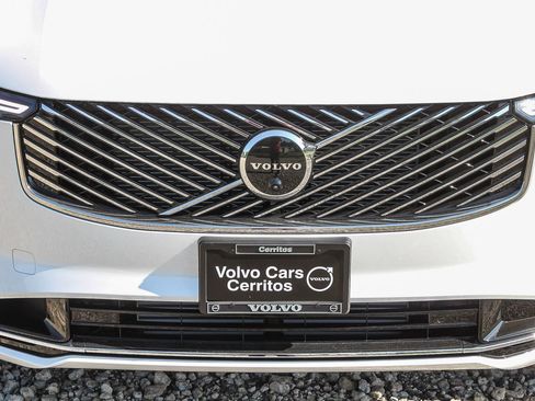New 2026 Volvo XC90 T8 Ultra w/ Protection Package AWD/4WD image 5