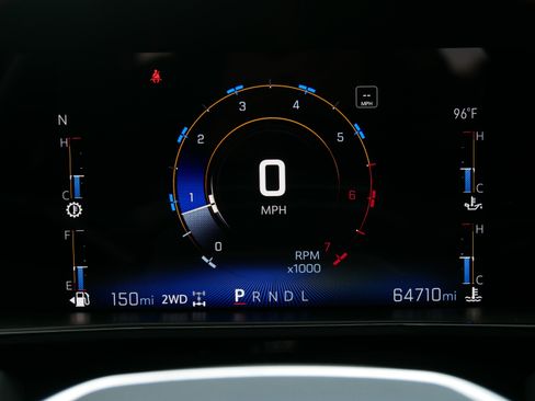 Used 2023 Chevrolet Colorado Z71 w/ Z71 Convenience Package 2 AWD/4WD image 17