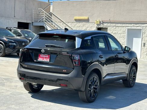 New 2026 Nissan Kicks SR w/ SR Premium Package FWD image 6
