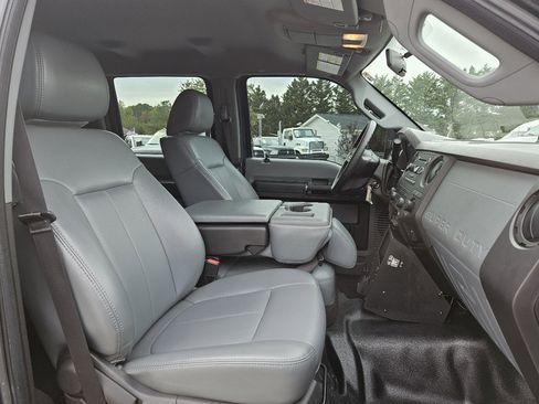 Used 2011 Ford F450 XL w/ PWR Equipment Group image 35