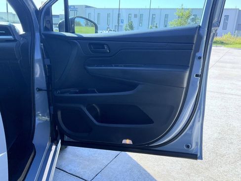 Used 2025 Honda Odyssey Sport-L image 17