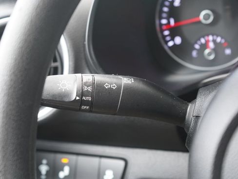 Used 2024 Kia Forte LXS w/ LXS Technology Package FWD image 15