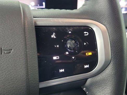 Used 2025 Nissan Armada SL RWD image 27