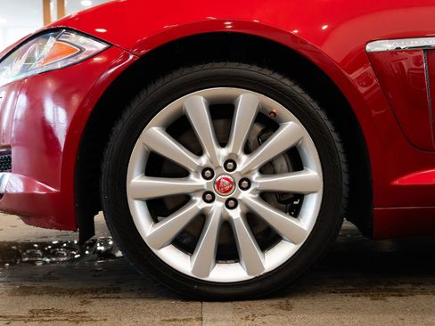 Used 2014 Jaguar XF 3.0 AWD/4WD image 7