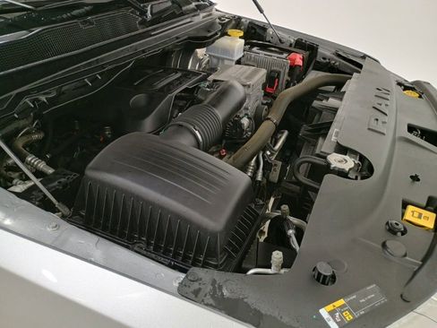 Used 2022 RAM 1500 Laramie AWD/4WD image 9