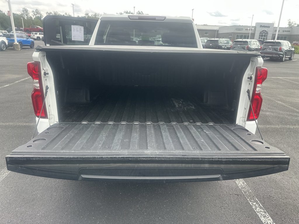 Used 2020 Chevrolet Silverado 1500 Custom w/ Custom Value Package AWD/4WD image 29