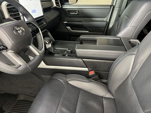 Used 2025 Toyota Tundra Platinum w/ Tow Tech Package image 4