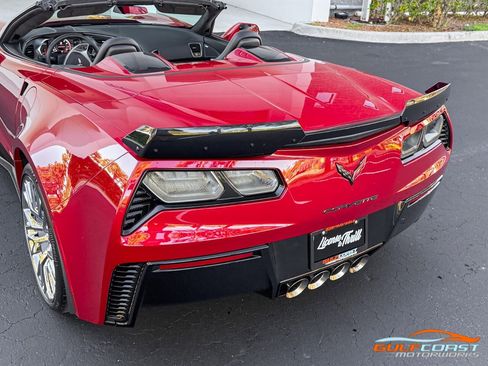 Used 2015 Chevrolet Corvette Z06 w/ 3LZ Preferred Equipment Group image 57