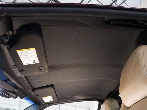Used 2008 Cadillac XLR RWD image 8