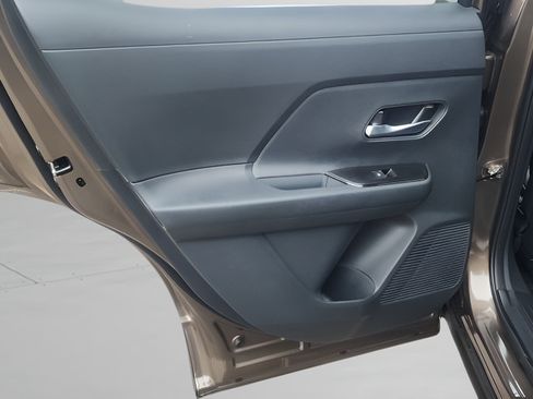 New 2026 Nissan Kicks SR w/ SR Premium Package AWD/4WD image 15