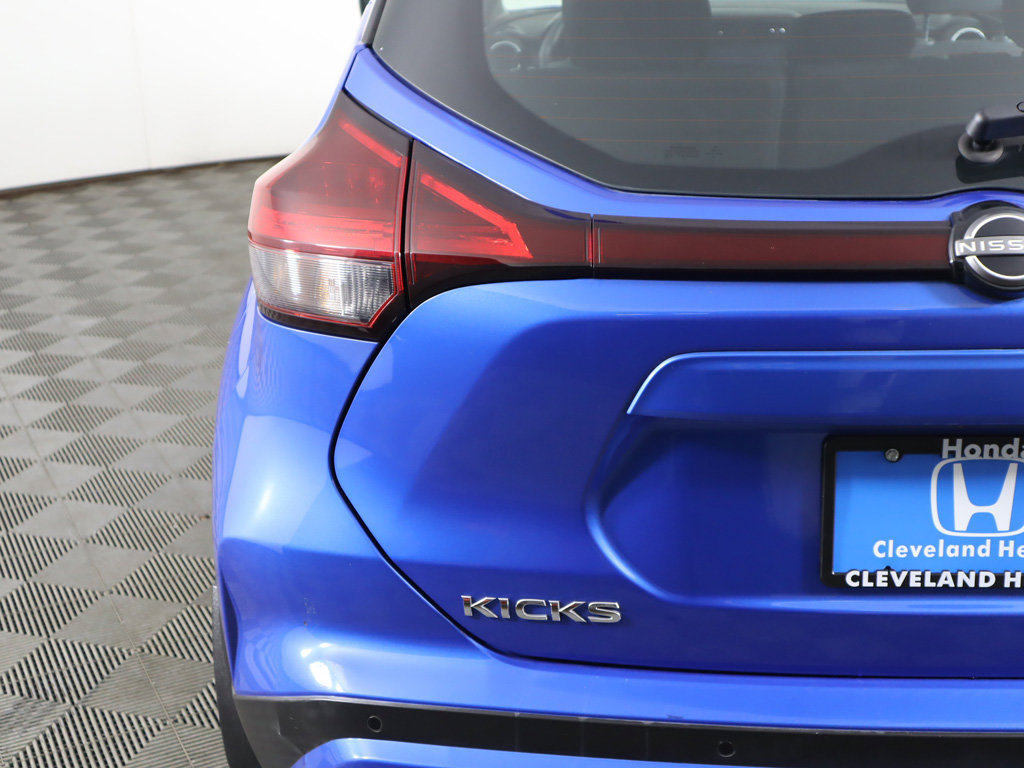 Used 2022 Nissan Kicks SV FWD image 12