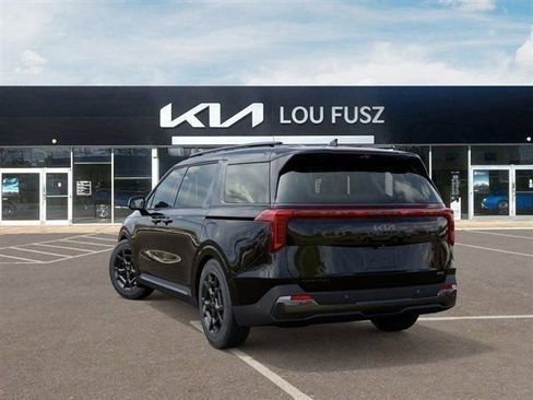 New 2026 Kia Carnival SX Prestige image 4