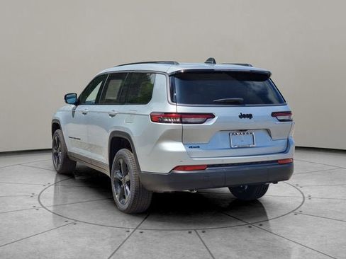 New 2026 Jeep Grand Cherokee L Limited AWD/4WD image 10