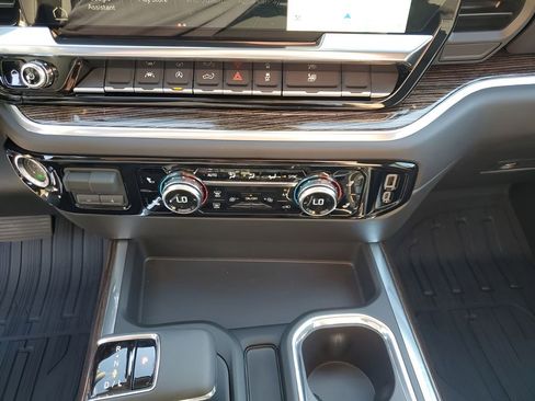 New 2026 GMC Sierra 1500 Elevation image 37