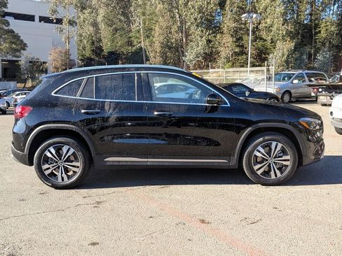 Used 2025 Mercedes-Benz GLA 250 image 4