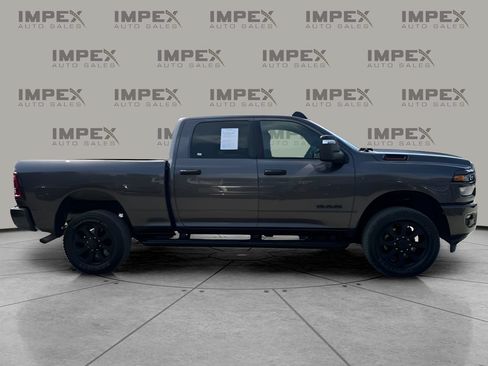 Used 2026 RAM 2500 Big Horn AWD/4WD image 7