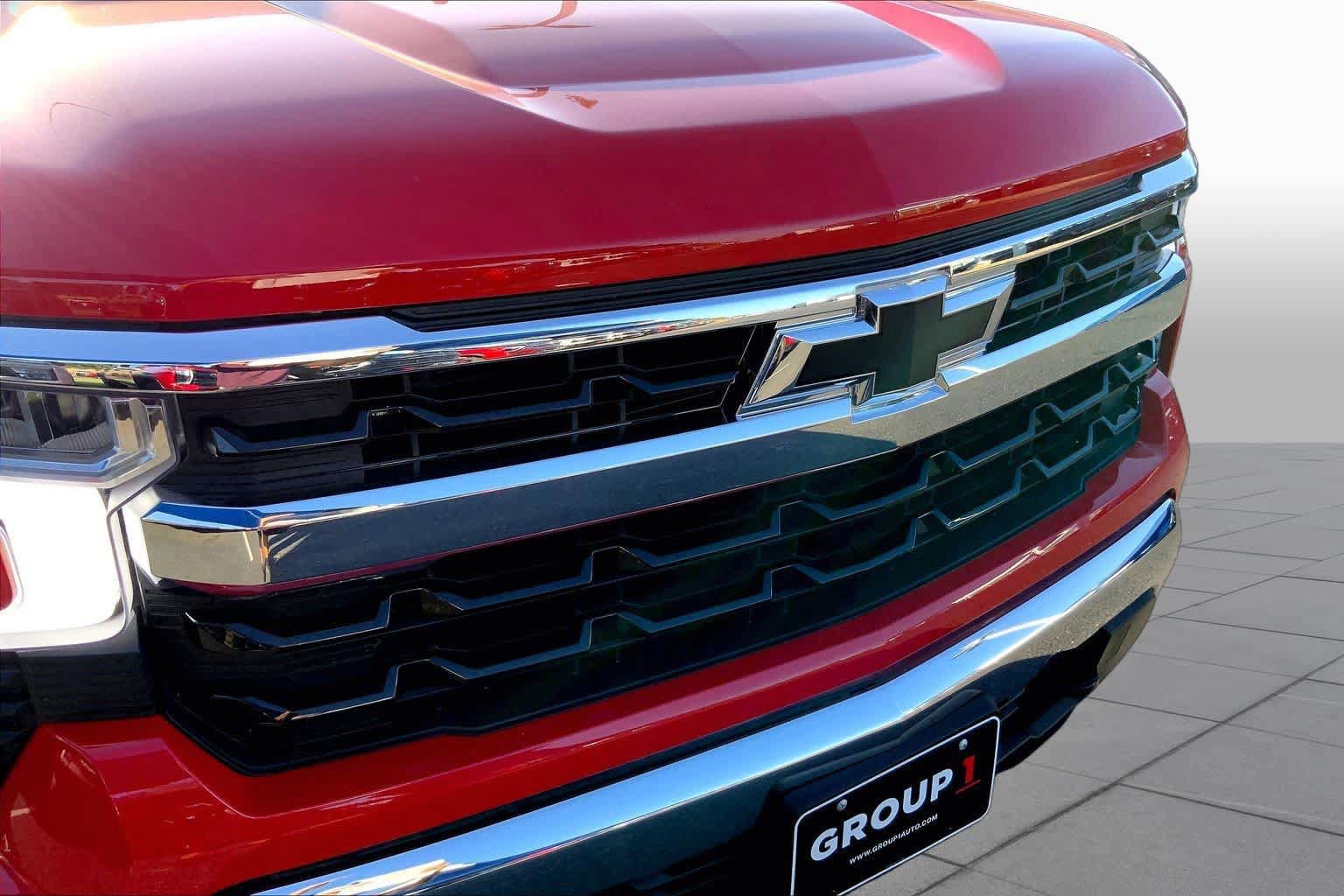 Used 2025 Chevrolet Silverado 1500 LT w/ Z71 Off-Road Package AWD/4WD image 30