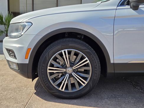 Used 2019 Volkswagen Tiguan SEL FWD image 6