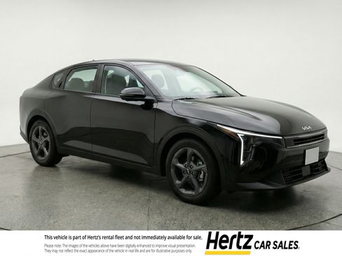 Used 2025 Kia K4 FWD image 1