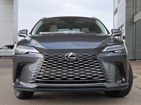 Used 2025 Lexus RX 350 AWD image 3