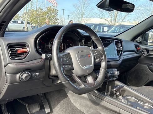 Used 2023 Dodge Durango GT image 10