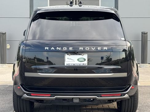 Certified 2024 Land Rover Range Rover Long Wheelbase SE AWD/4WD image 7