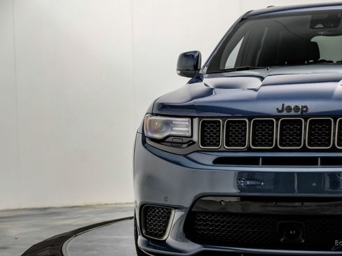 Used 2021 Jeep Grand Cherokee Trackhawk image 35