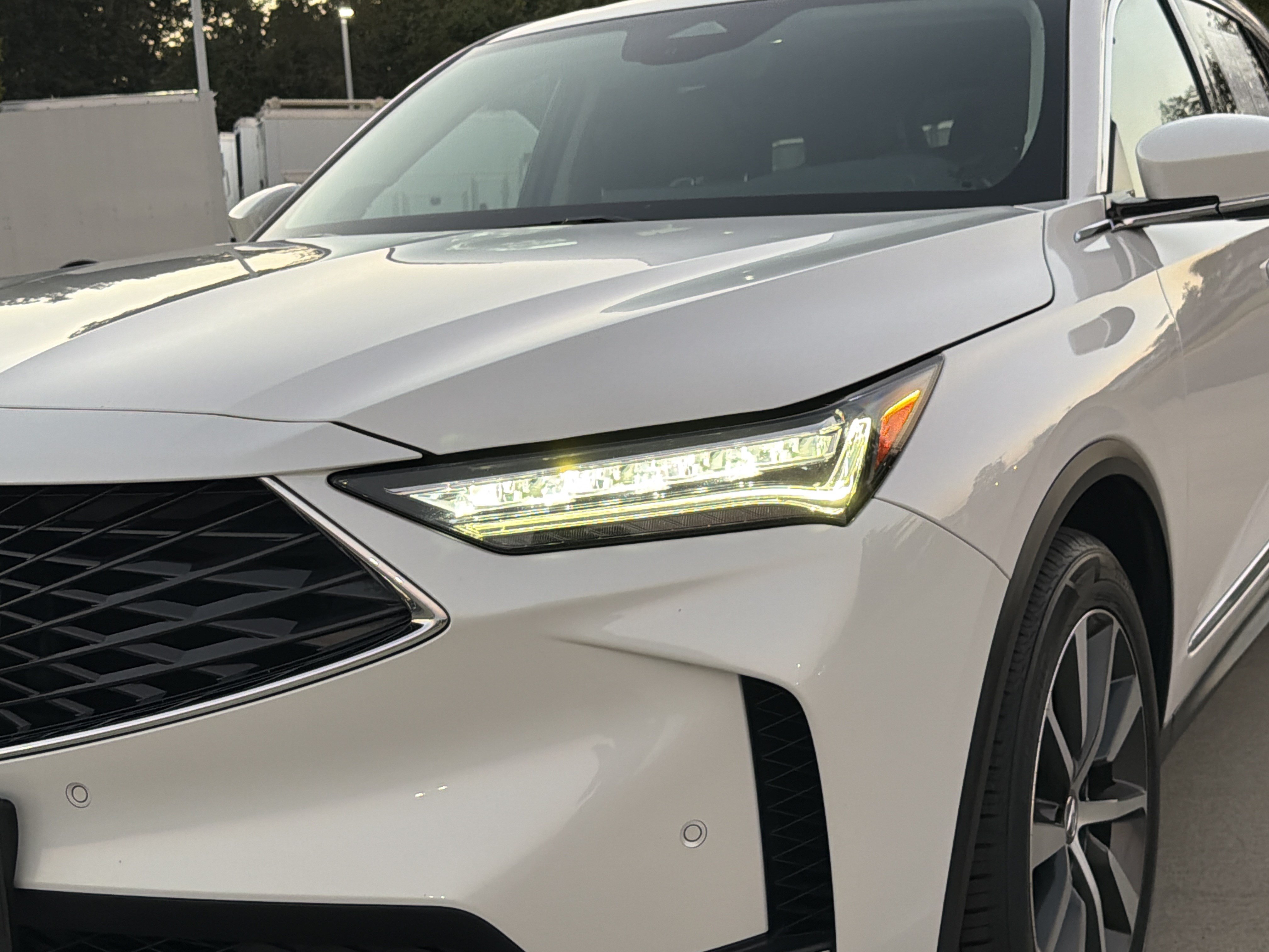 Certified 2025 Acura MDX w/ Technology Package AWD/4WD image 6