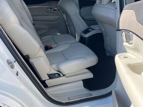 Used 2023 Volvo XC90 T8 Plus w/ Protection Package Premier image 28