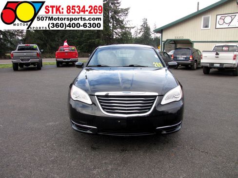Used 2013 Chrysler 200 Touring w/ S Exterior Appearance Pkg image 9