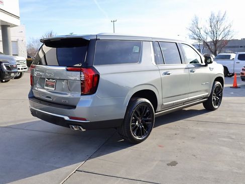 New 2026 GMC Yukon XL Denali w/ Sun & Power Step Package image 6