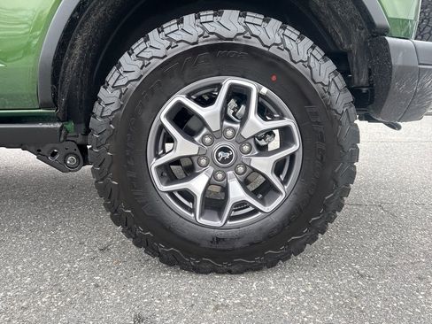 Used 2025 Ford Bronco Badlands image 29