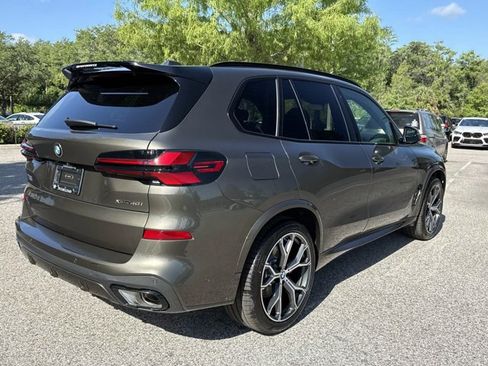 New 2026 BMW X5 xDrive40i w/ M Sport Package AWD/4WD image 3