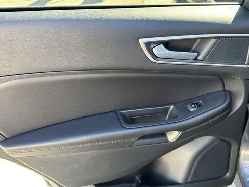Used 2024 Ford Edge SEL w/ Convenience Package image 18