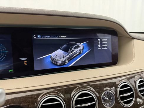 Used 2019 Mercedes-Benz S 560 4MATIC Sedan image 43