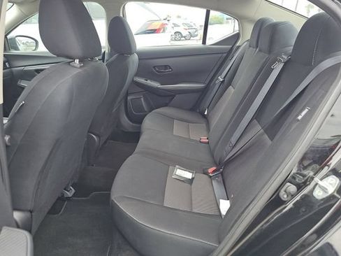 Used 2025 Nissan Sentra SV FWD image 13