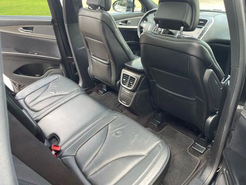 Used 2016 Lincoln MKX Reserve w/ Technology Package image 12