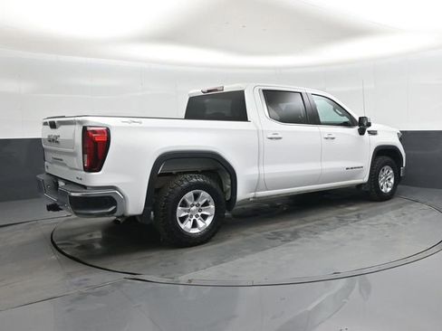 Used 2023 GMC Sierra 1500 SLE AWD/4WD image 4