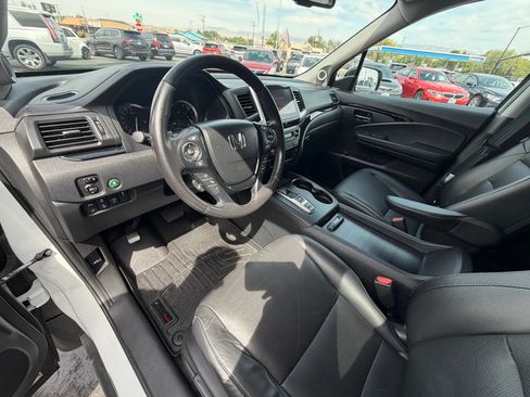 Used 2020 Honda Ridgeline RTL-E image 11