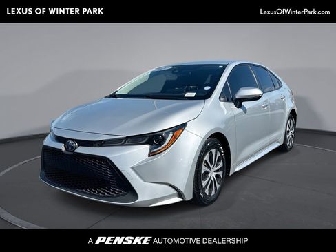 Used 2022 Toyota Corolla LE FWD image 1