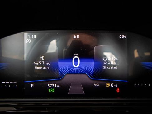 Certified 2025 Volkswagen Taos S image 36