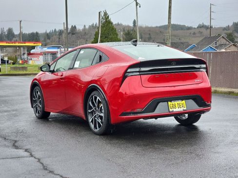 New 2026 Toyota Prius Plug-In Hybrid image 4