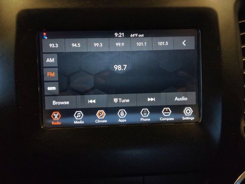 Used 2020 Jeep Cherokee Latitude image 25